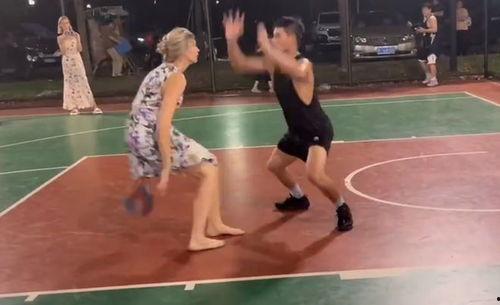 打球女生爆料视频播放下载,揭秘幕后下载攻略